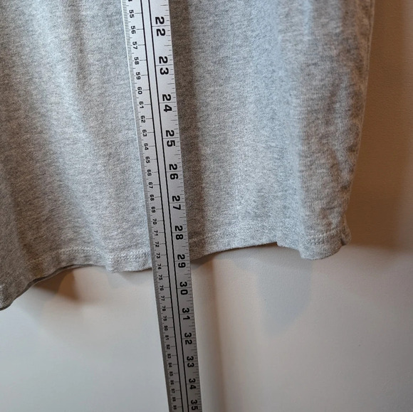 L.L.Bean BeanBuilt Cotton Tees, Pocket, Short-Sleeve L Reg  Mens Heather Grey - Picture 7 of 8